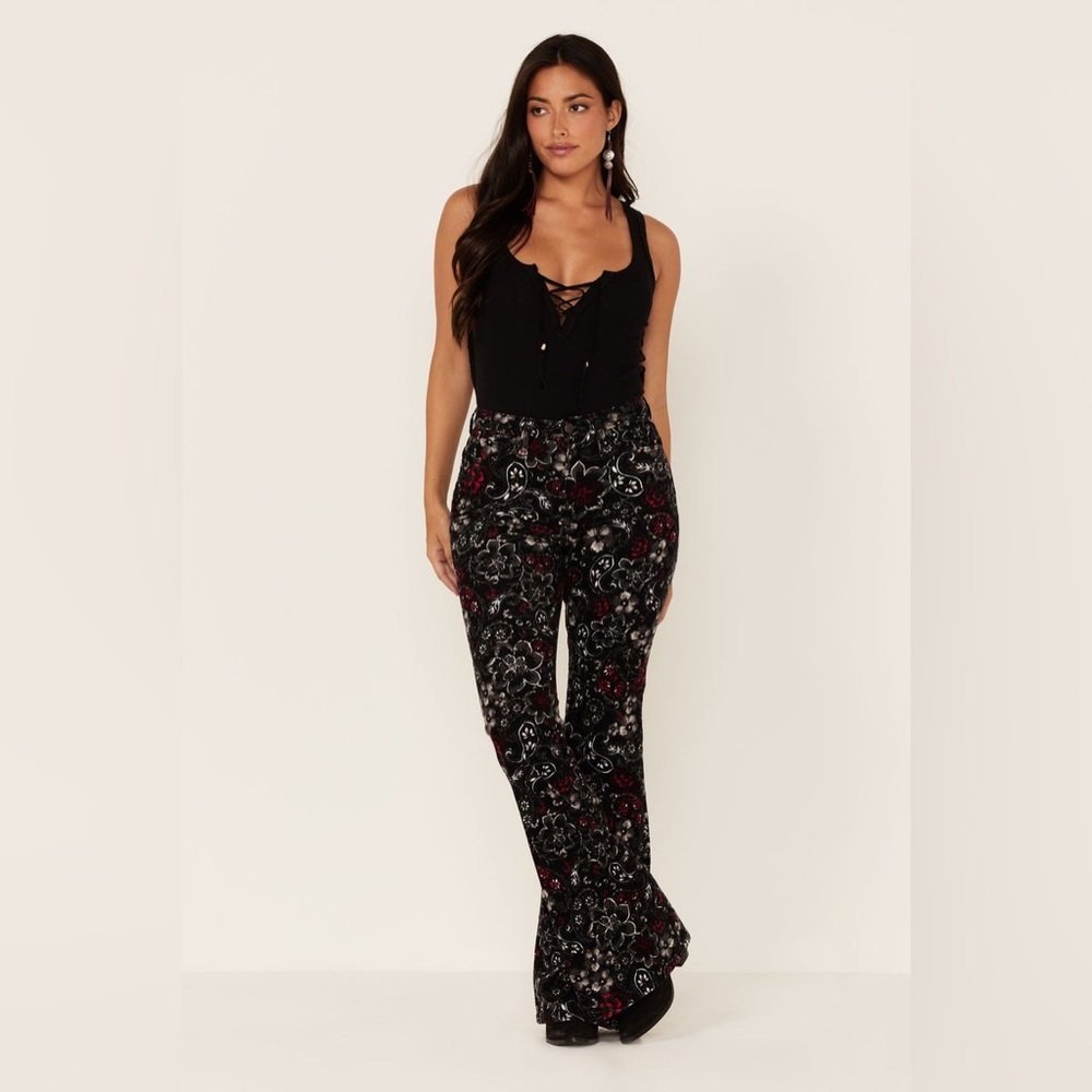 NWOT!! Idyllwind Black Floral Print High Rise Flare Cords — Size 0!!